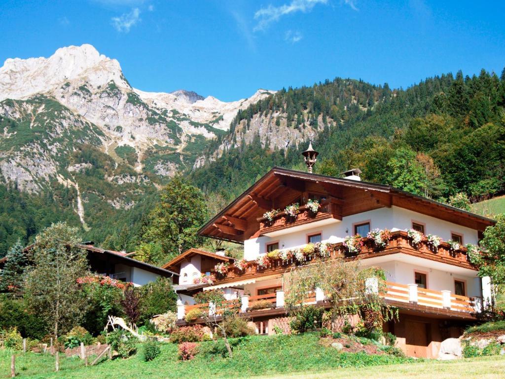 Ferienhaus Rosi Санкт-Мартин-ам-Тенненгебирге Экстерьер фото